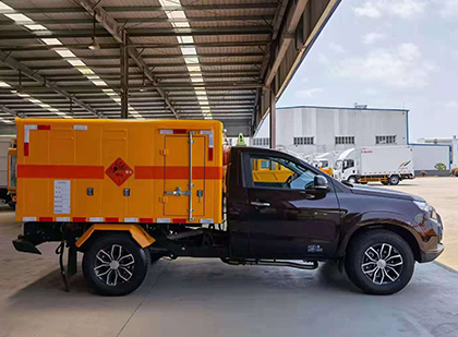 弋阳爆破器材运输车