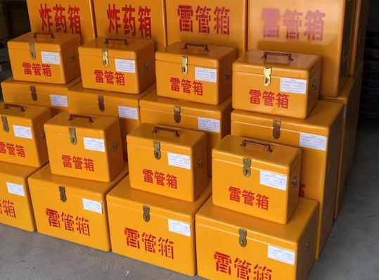 弋阳玻璃钢雷管箱的使用寿命一般是多少？
